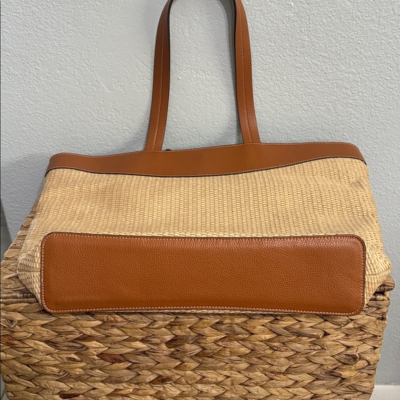 Vera Bradley Tan and Cream Tote Bag - Picture 5 of 5